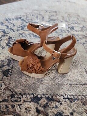 Nine West Winflower Brown Floral Platform Block-Heel Sandals